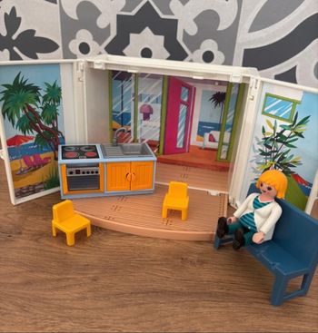 Petite maison transportable playmobil