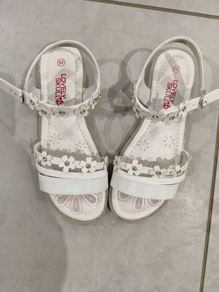 Sandales taille 35