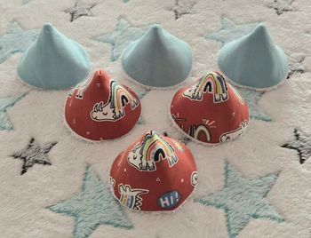 Lot de 6 tipis ~ cônes a pipi Dinosaures 💚  Vert pale 