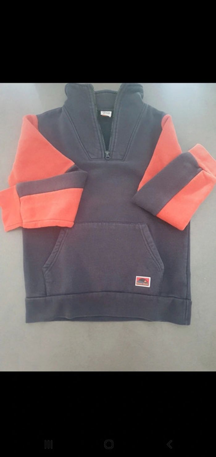 Pull 10 ans tape à l oeil