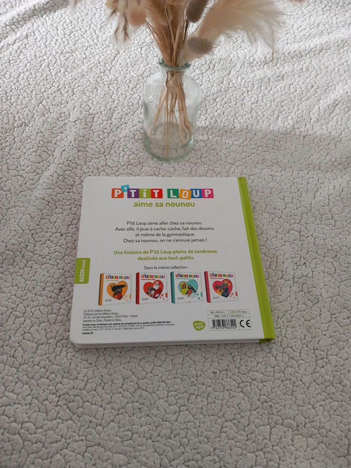 Livre P'tit loup aime sa nounou - photo numéro 2