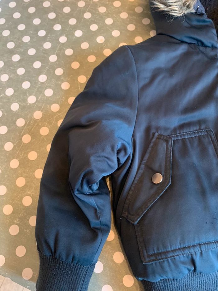 Manteau à capuche fourrure 6 ans - photo numéro 3
