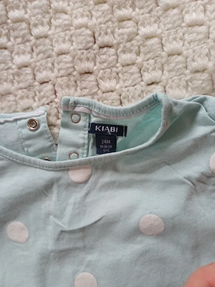 Tee shirt bleu ciel à gros pois blanc - photo numéro 2