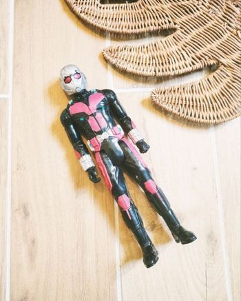 💫Ant-man Avengers Marvel - Figurine de 30 cm - marque Hasbro