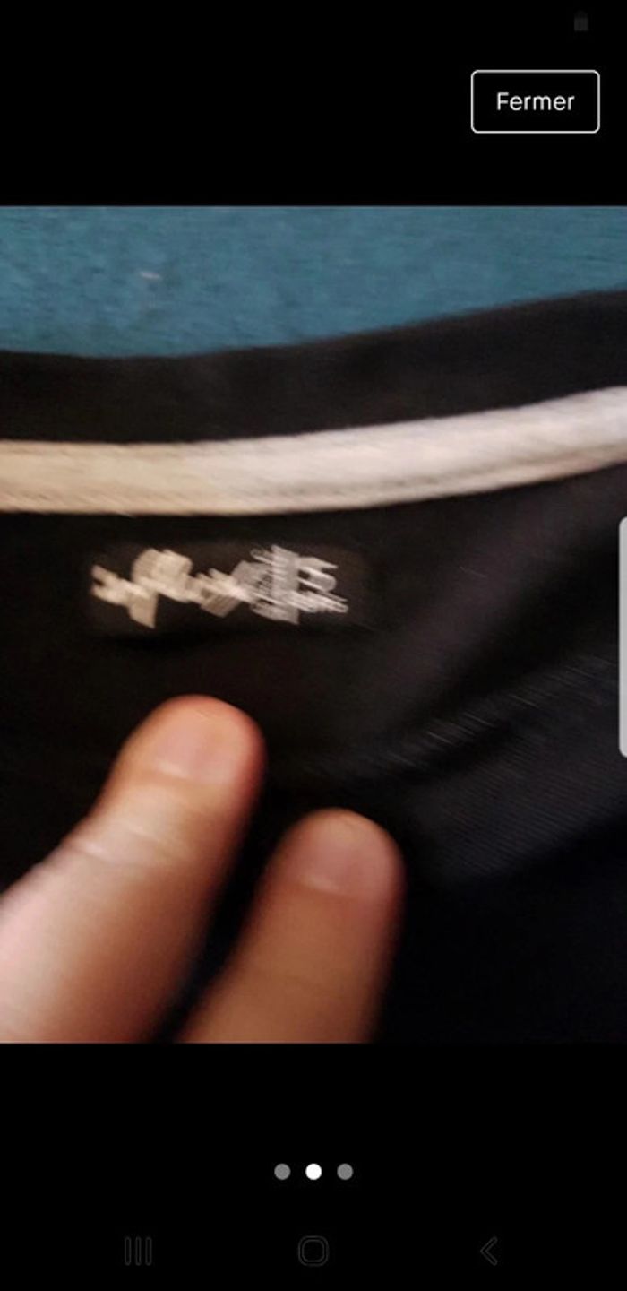 T-shirt noir - photo numéro 2