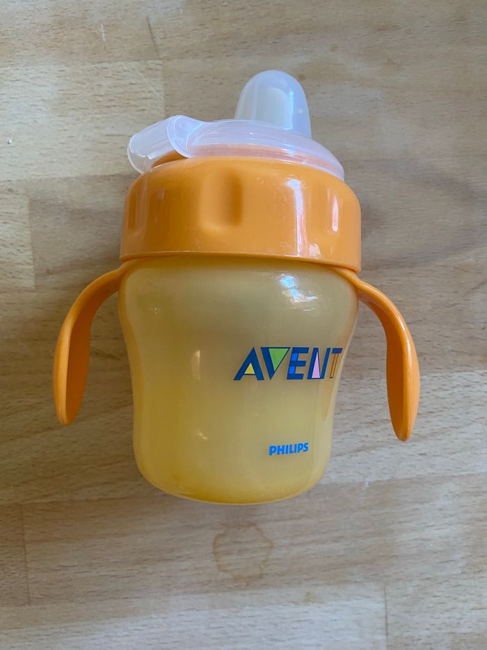Avent gobelet anti fuite avec poignée