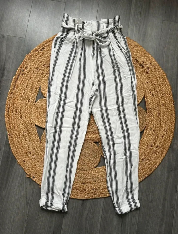 Pantalon léger Bershka taille XS