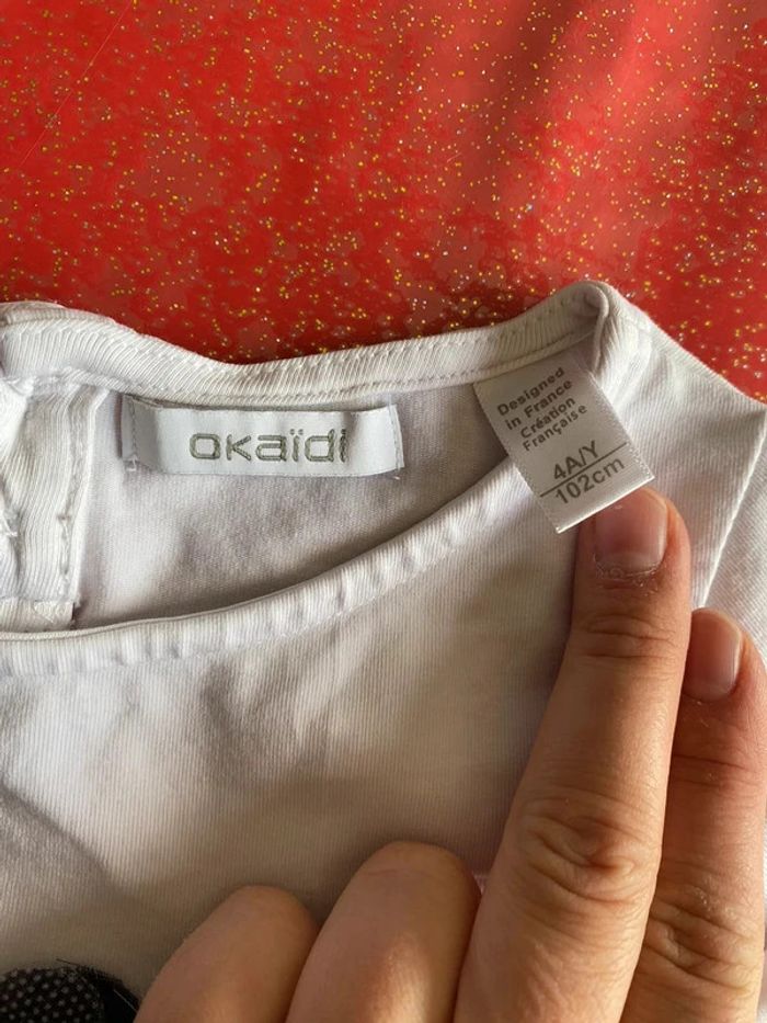 Lot été 4 ans: pantacourt dora, 2 shorts et 2 tee shirts - photo numéro 8