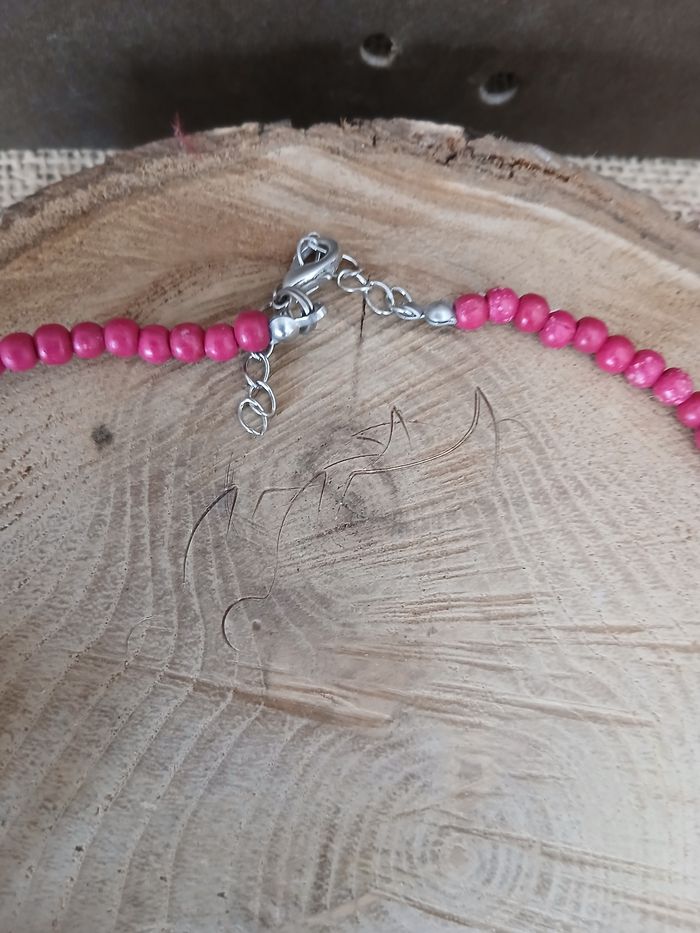 Collier perle en bois rose et perle doré - photo numéro 5