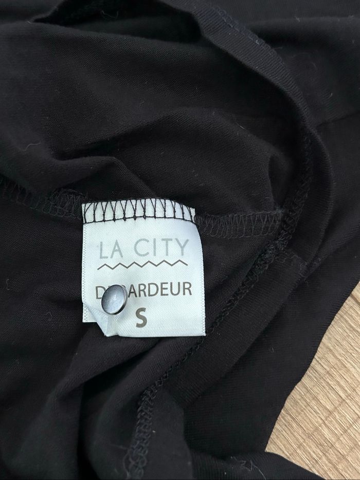 Haut noir sans manches avec dentelle la City taille S jamais porté - photo numéro 10