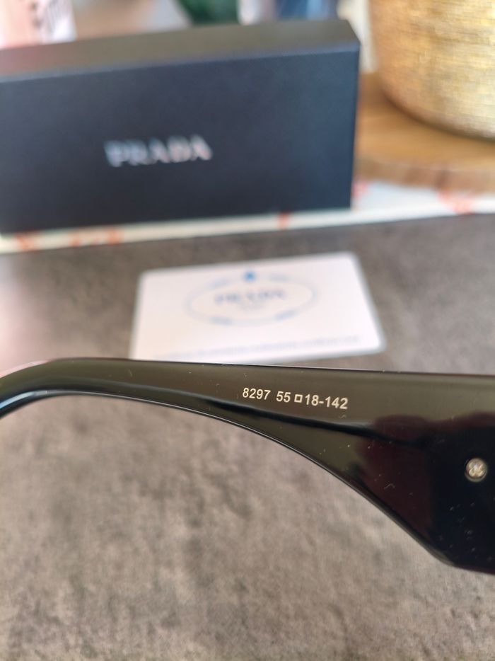 Lunette Prada de soleil - photo numéro 5