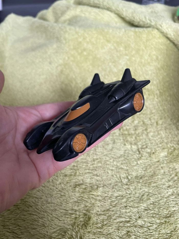 Figurine Jouet VoitBatman Batmobil McDonald’s 2013 - photo numéro 3