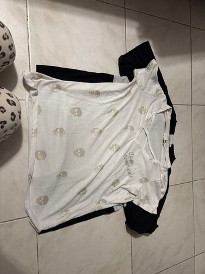 Lot de vêtements - photo numéro 3