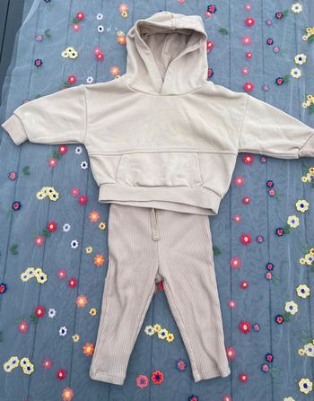 Ensemble beige 9 mois