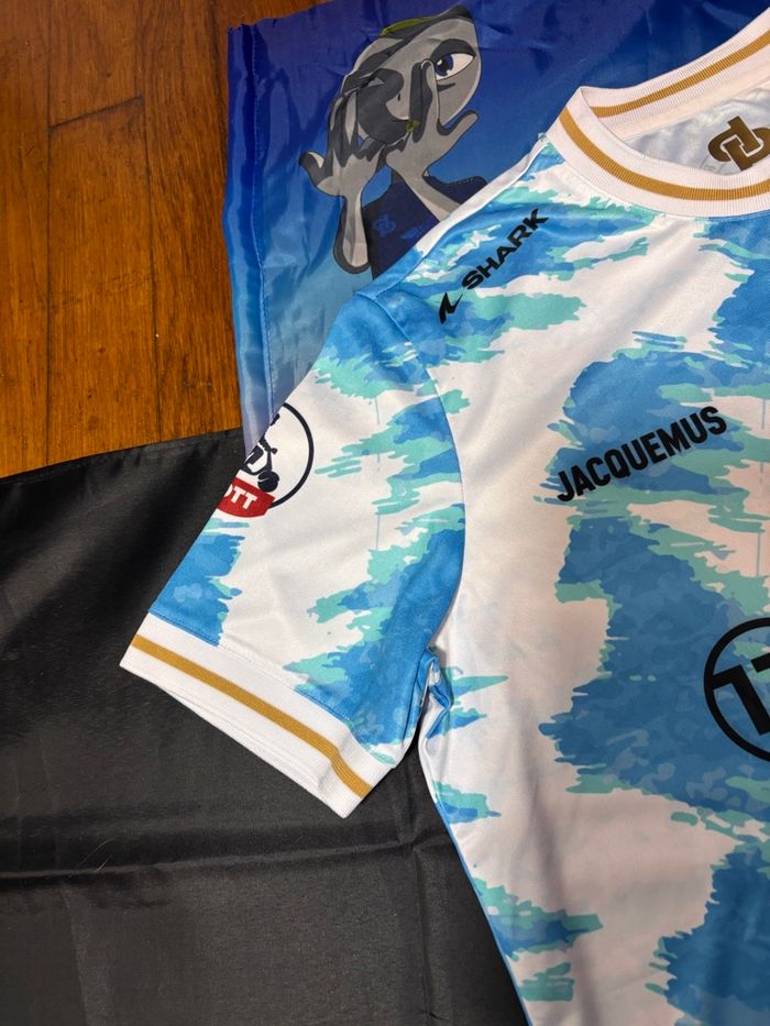 T-shirt organisée taille XS - photo numéro 4