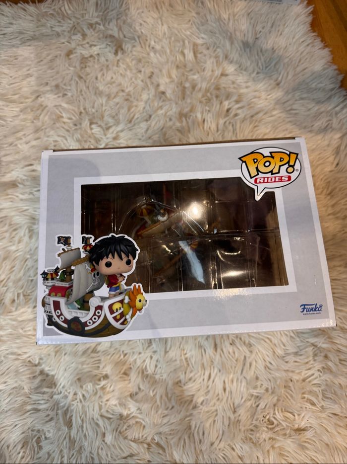 Figurine Funko Pop One Piece Luffy with thousand sunny - photo numéro 2
