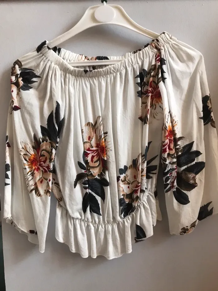 Haut fleuri
