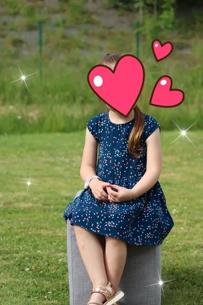 Magnifique robe très légère taille 4 ans - photo numéro 2