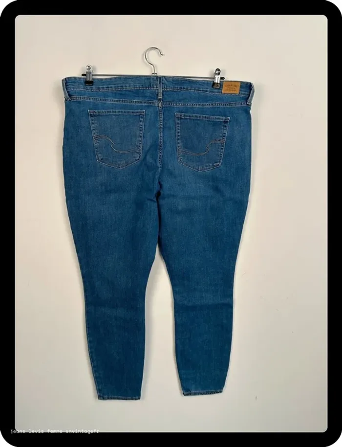 Jean Levi's Signature Femme Mid Rise Skinny Bleu | 22M FR52 | Très Bon État | BP90