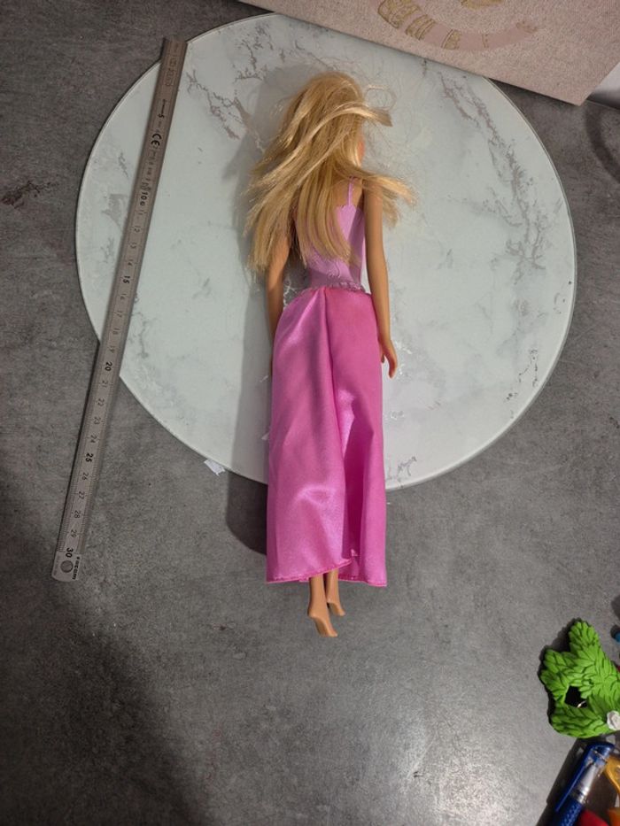 Poupée barbie - photo numéro 2