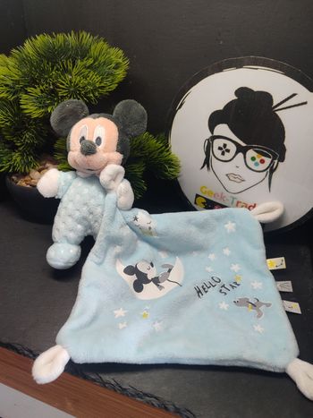 doudou Disney baby Mickey Hello star bleu mouchoir lune étoile blanc Chien Noir 