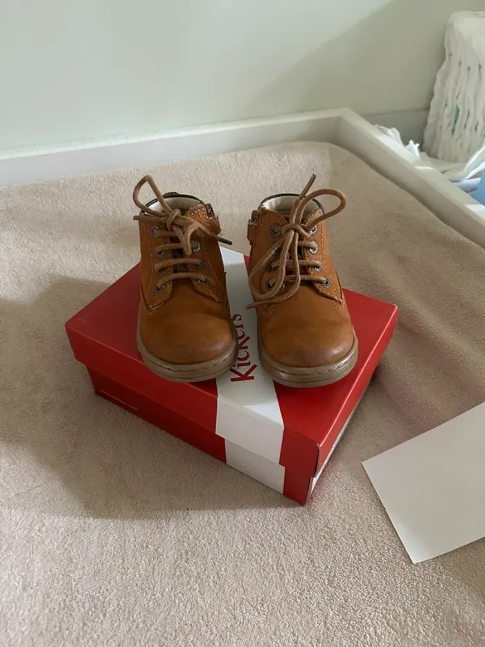 Chaussure montante