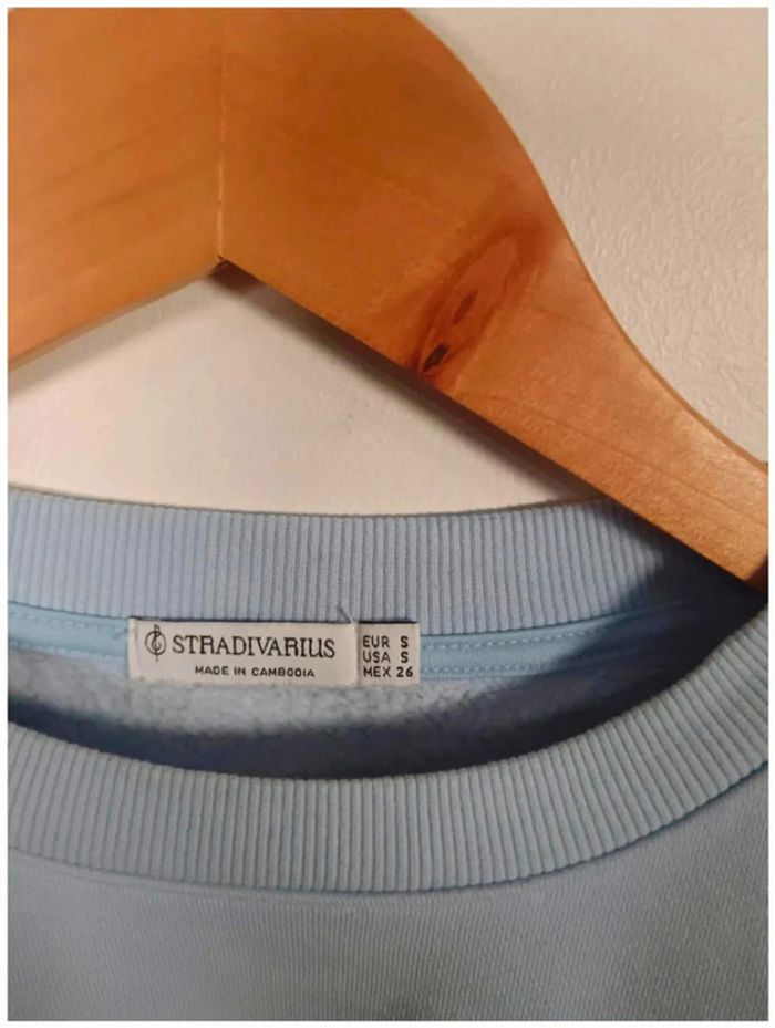 C8 sweat bleu Stradivarius S - photo numéro 3