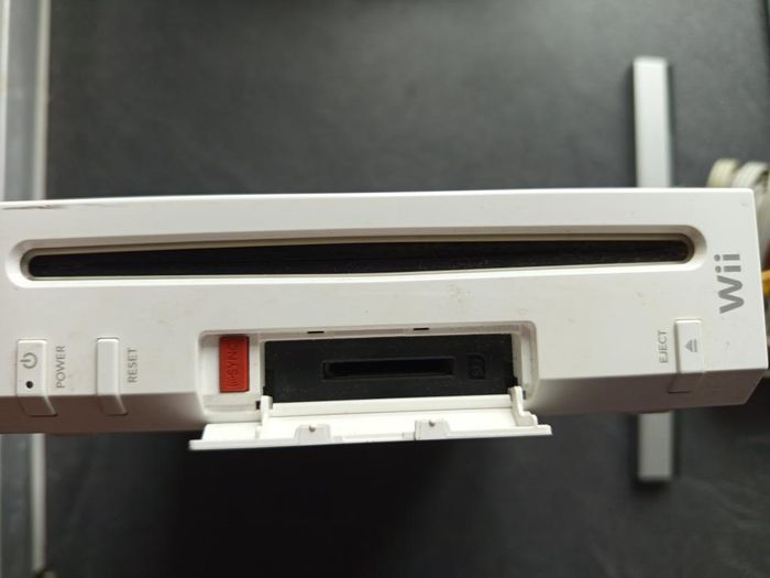 Nintendo - Wii - Console - photo numéro 4