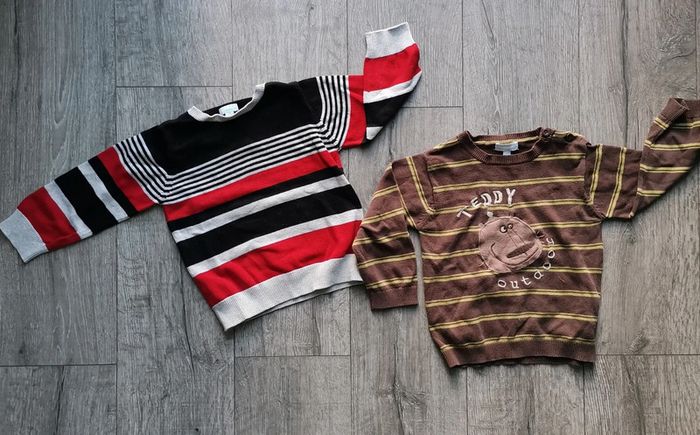 Lot de 2 pulls 2 ans