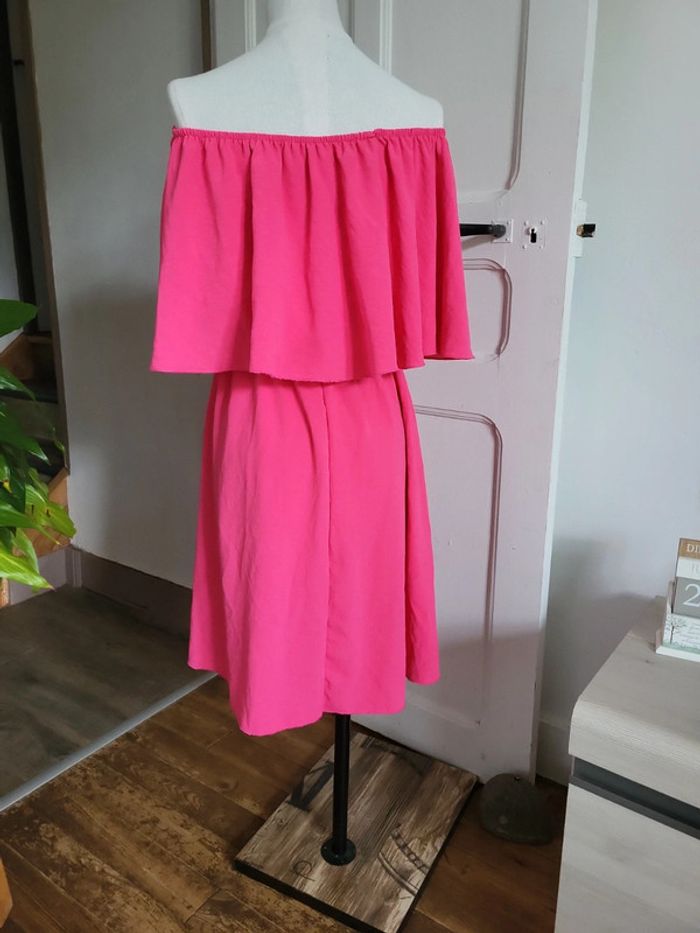 Robe cintrée fushia - photo numéro 5