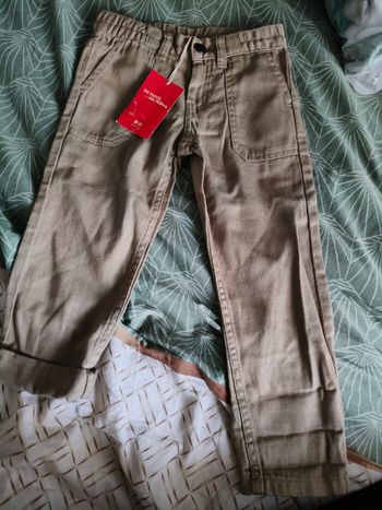 Pantalon léger ample beige 3 ans neuf TAO