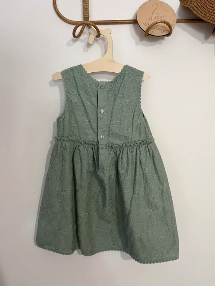 Robe 24 mois - photo numéro 4