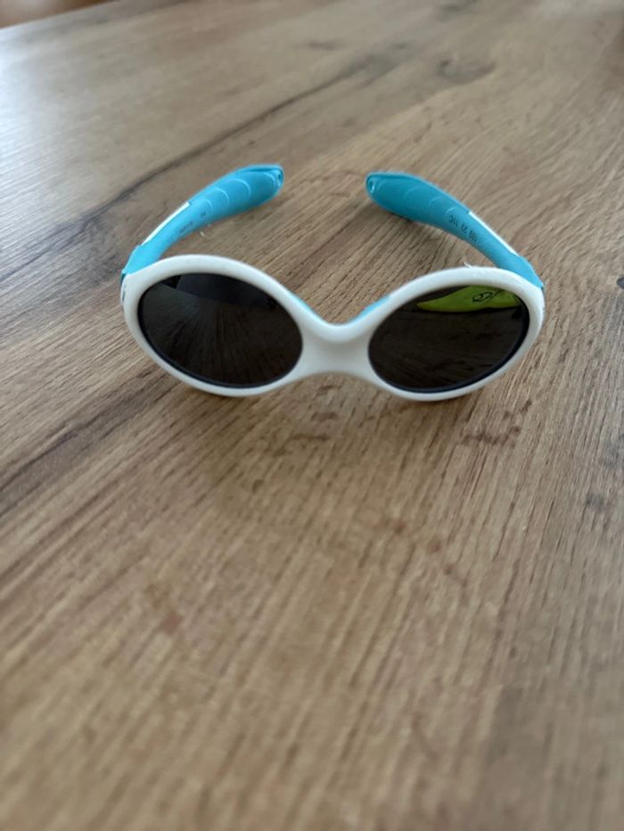 Lunettes de soleil - photo numéro 2