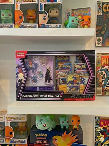 Coffret Pokémon Collection Premium Carchacrok ex de Cynthia - Neuf Scellé