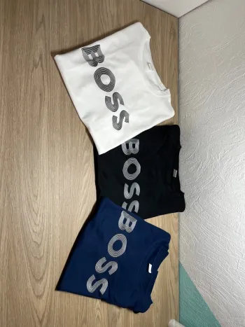 Lot de 3 T-shirts - taille M - couleur, blanc, bleu, noir