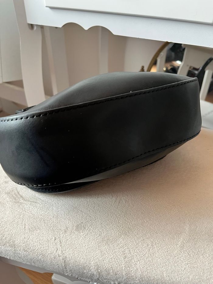 Sac besace bandoulière cuir et suédine noir made in italy TBE 👜 - photo numéro 3