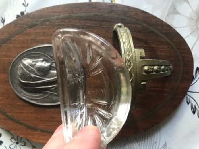 Bénitier mura, médaillon signé Rufonny - photo numéro 7