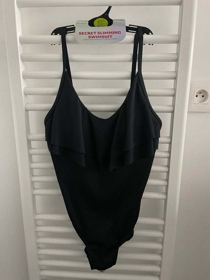 Maillot de bain 1 pièce - taille 40 - primark