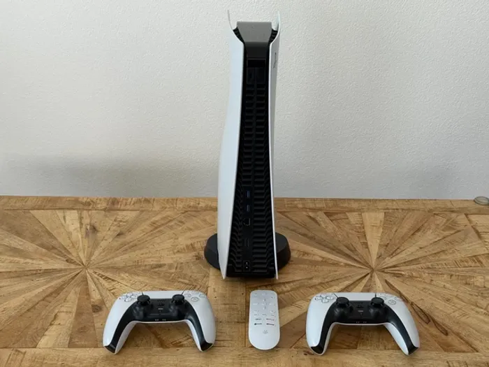 Boîte de rangement pour disque PS5 CFI-1116A + 2 manettes + télécommande multimédia + arctis Nova Pr - photo numéro 8