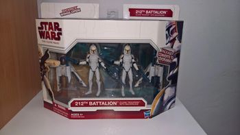 Figurine star wars 212th battalion clone troopers with backpacks
