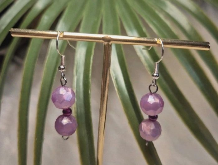 Boucles d’oreilles perles violette 💜✨ #Bijoux #Perles #Violet - photo numéro 3