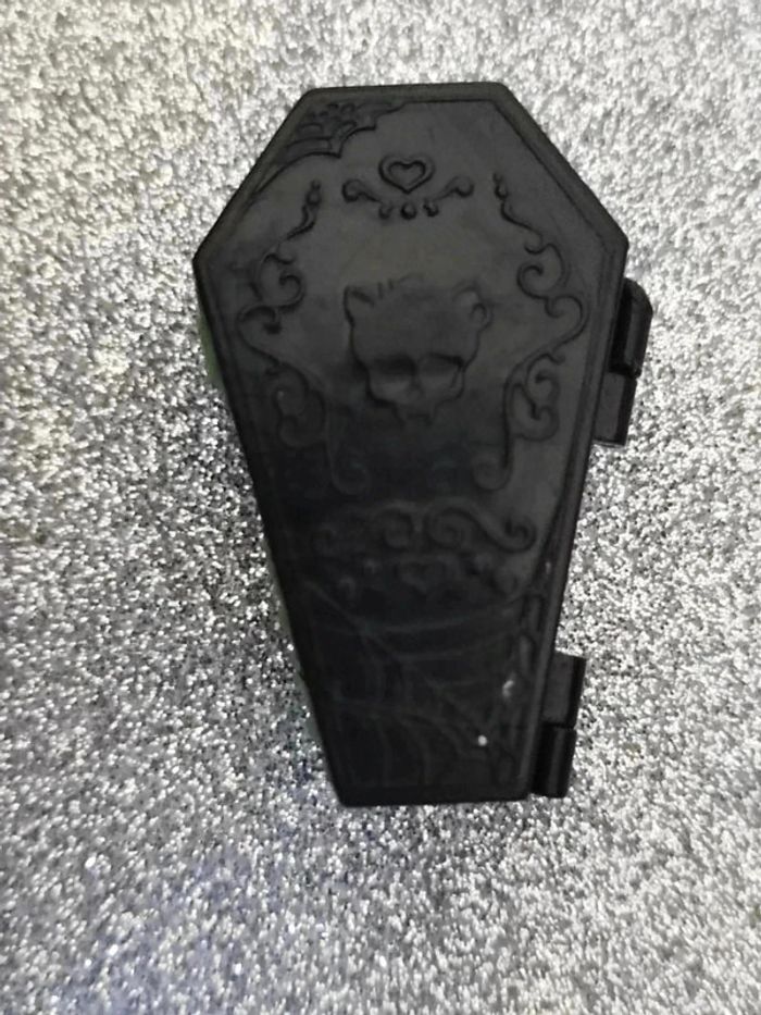 21/ accessoire Monster High cercueil - photo numéro 4