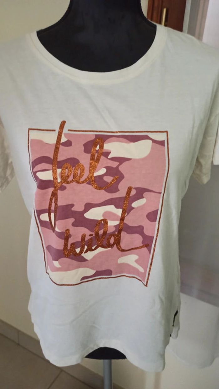 Tee shirt a motif - photo numéro 2