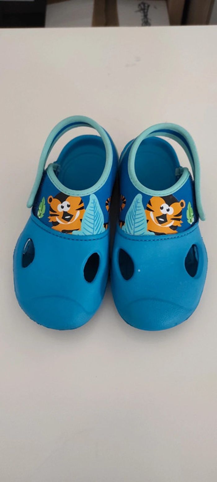 chaussures piscine 28/29