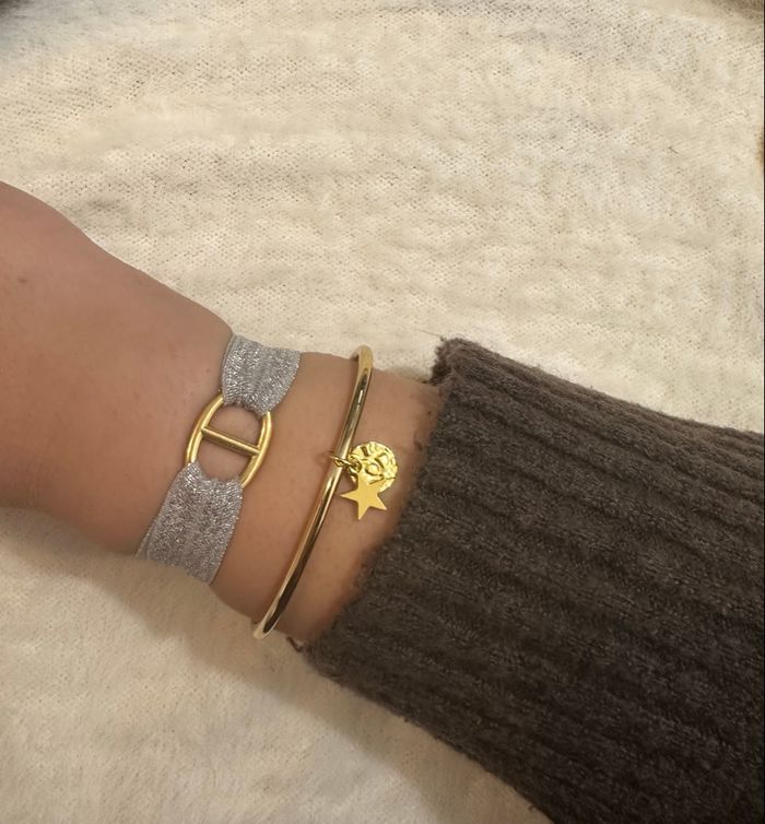 Jonc petite étoile dorée