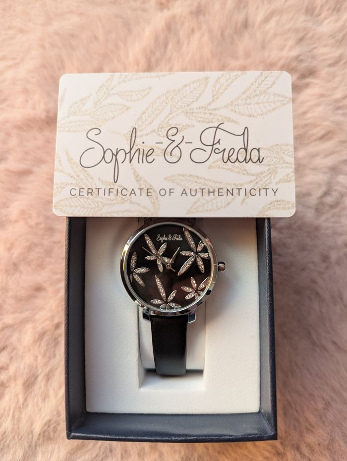 Montre Sophie and Freda. - photo numéro 2