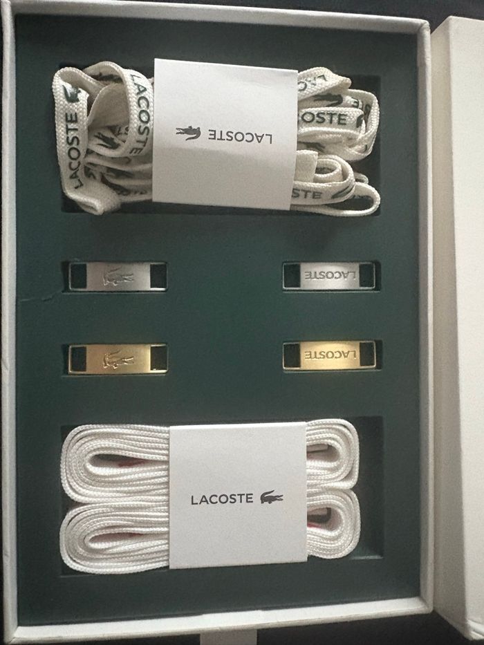 Coffret lacets Lacoste