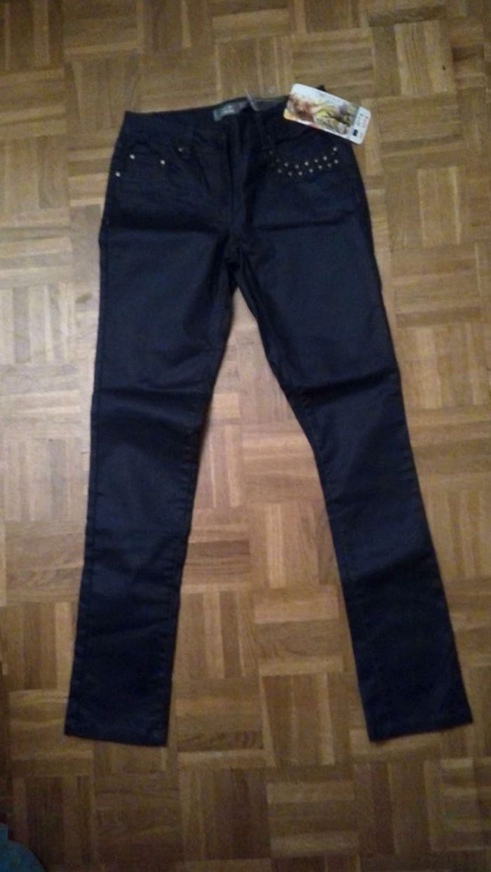 pantalon simili  cuir  bleu orchestra  T12A  neuf