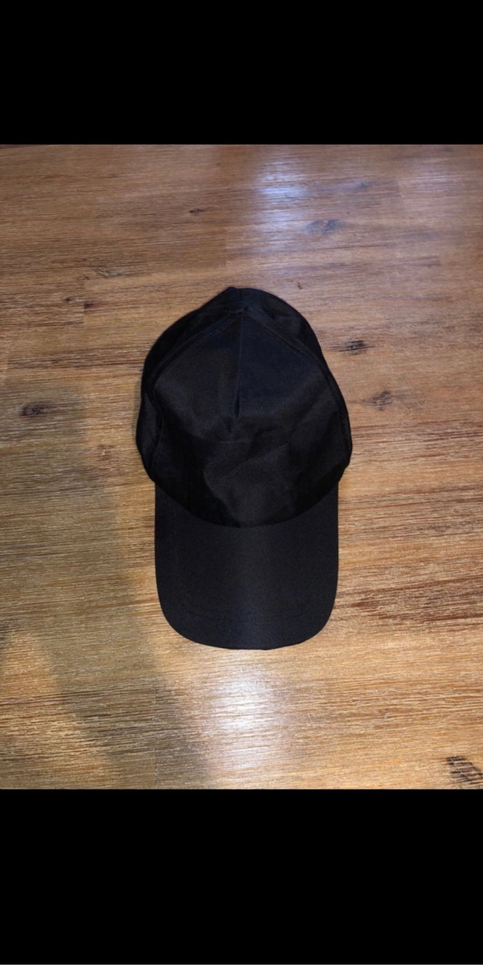 Casquette noir - photo numéro 3