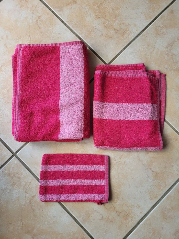Ensemble serviettes de bain rose